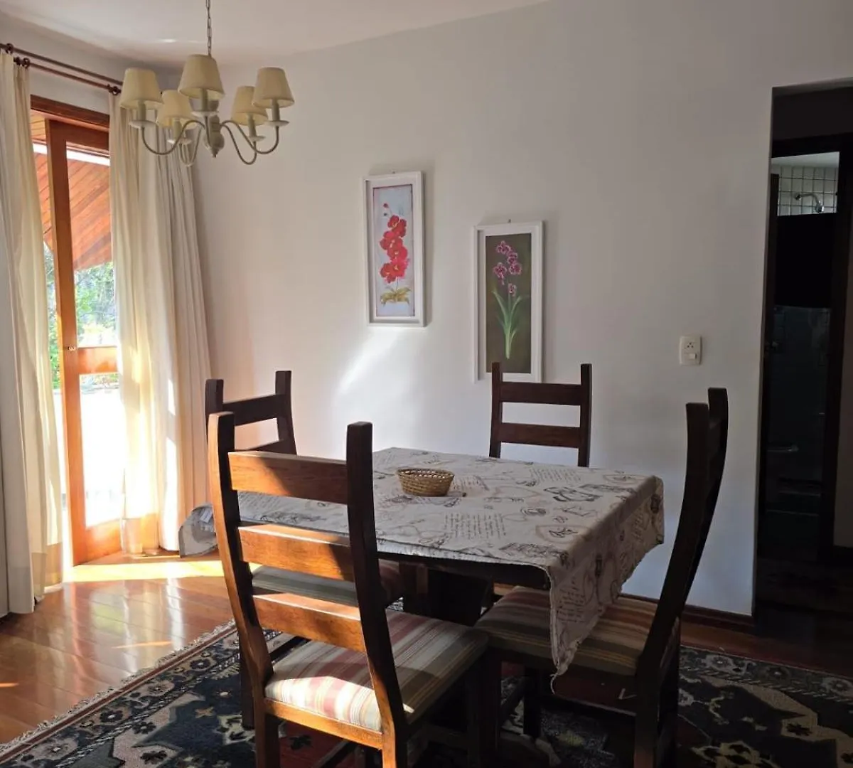 Apto Duplex Tipo Chale Campos do Jordao 0*,